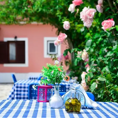 Valia Otel Acharavi (Corfu)